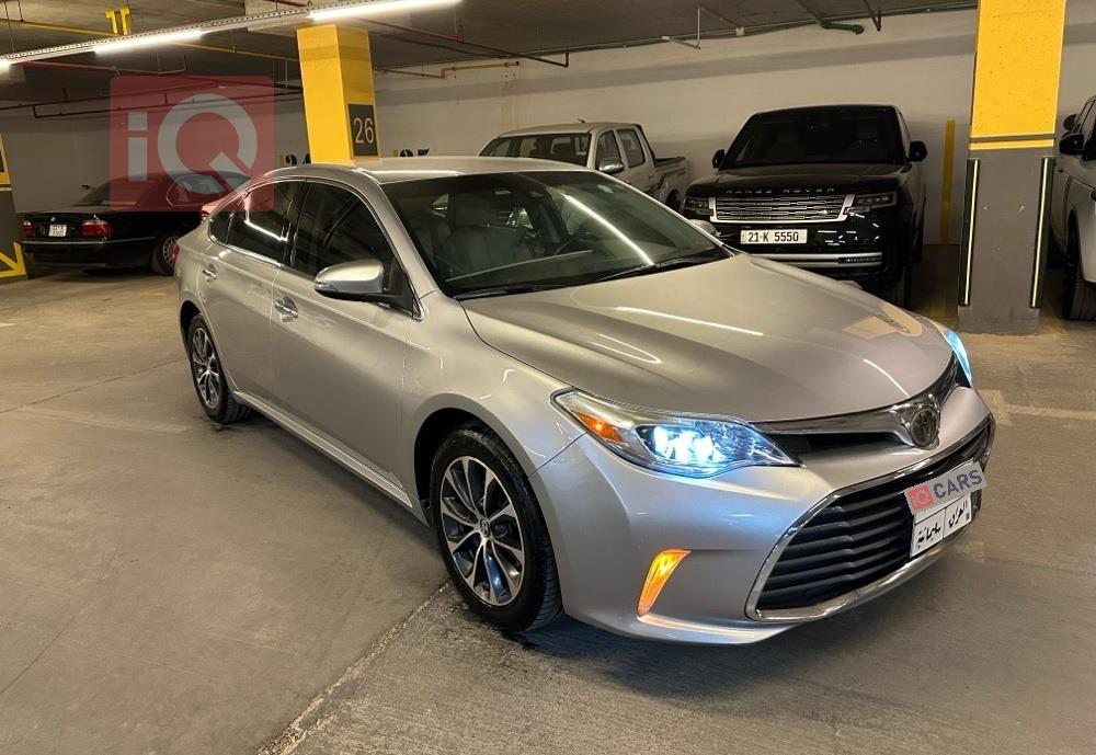 تويوتا أفالون